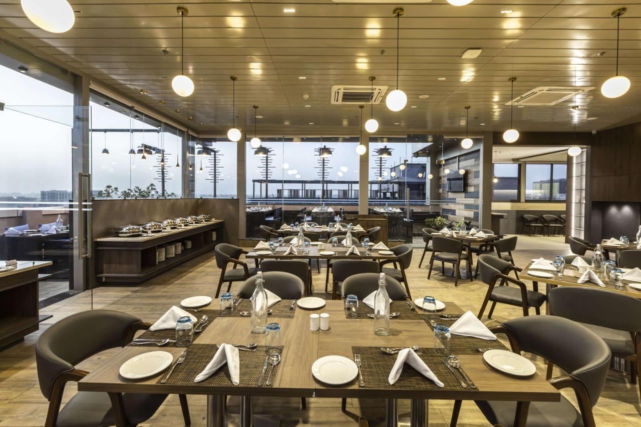 Ramee International Surat Hotel Eksteriør billede