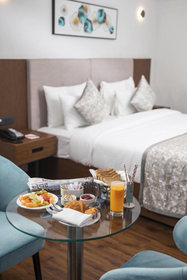 Ramee International Surat Hotel Eksteriør billede