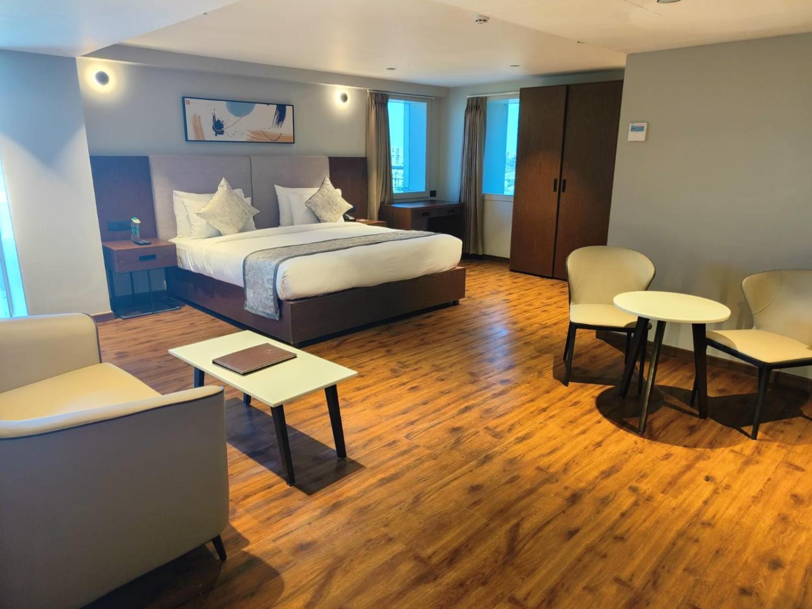 Ramee International Surat Hotel Eksteriør billede